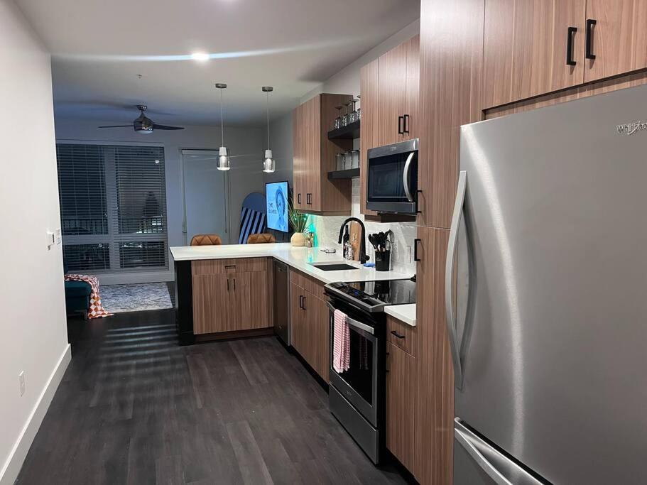 Located Modern West Midtown