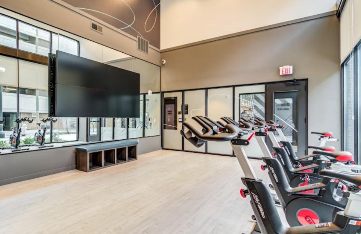 Located Modern West Midtown